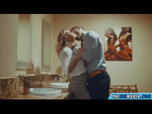 ❤️ Ilehoria busti batek komun publiko batean seduzitzen zaituenean ❌ Errusiar porno pornoan eu.pornxlxx.ru ️❤
